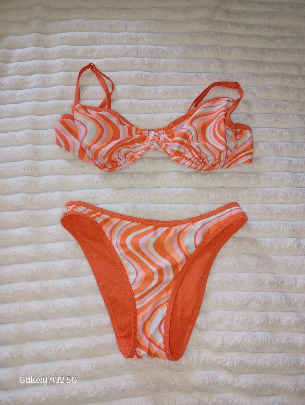 Women's Orange Swirl Bikini Set - Vibrant Two-Piece Swimwear